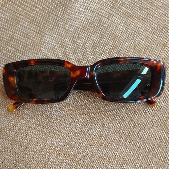 Gucci Accessories - Gucci sunglasses, vintage/90's original logo, color: tortoiseshell